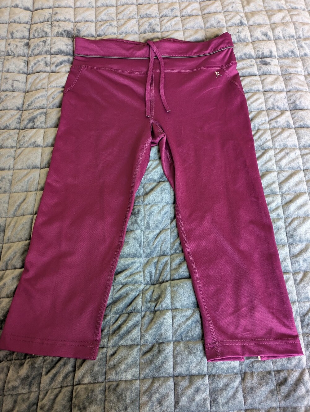 Danskin Women's Purple Capri Active Leggings Small